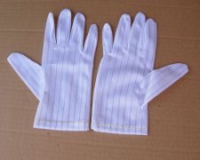 Why wear anti-static gloves when taking electronic components